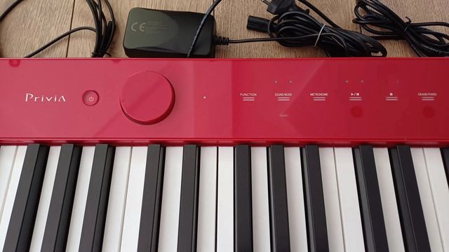 Piano Digital Casio PX-1100 Edición Limitada RED