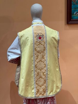 Casulla dorada