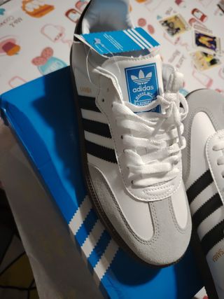 Zapatillas Adidas Samba Grises y Blancas