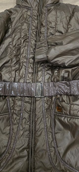 Guess by Marciano Plumas Largo Marrón