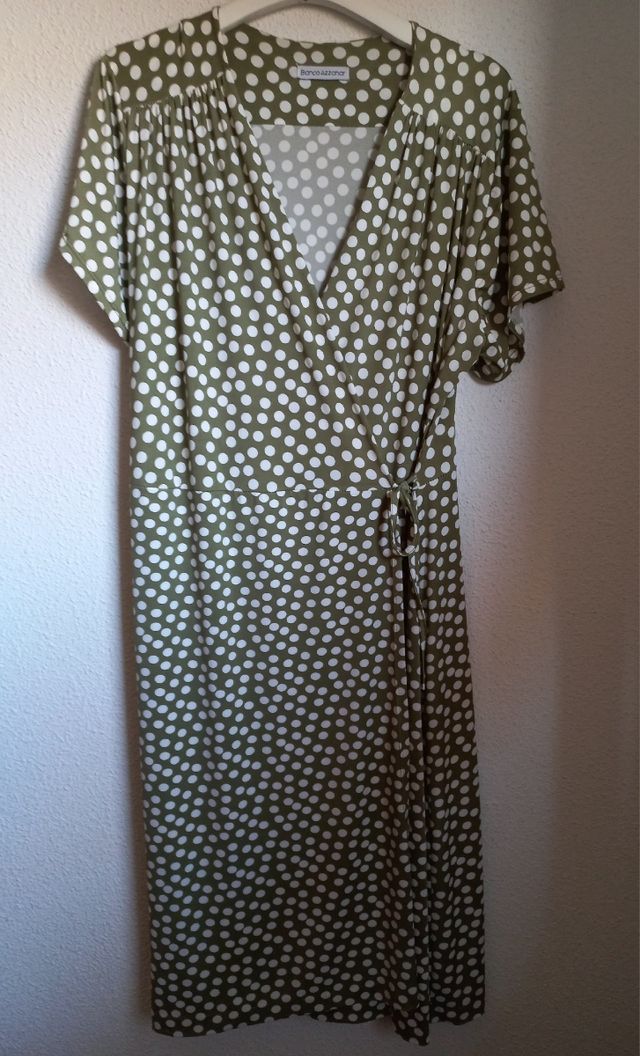 Vestido cruzado lunares verde talla XL