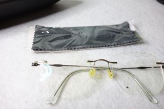 Montura gafas Silhouette en su estuche