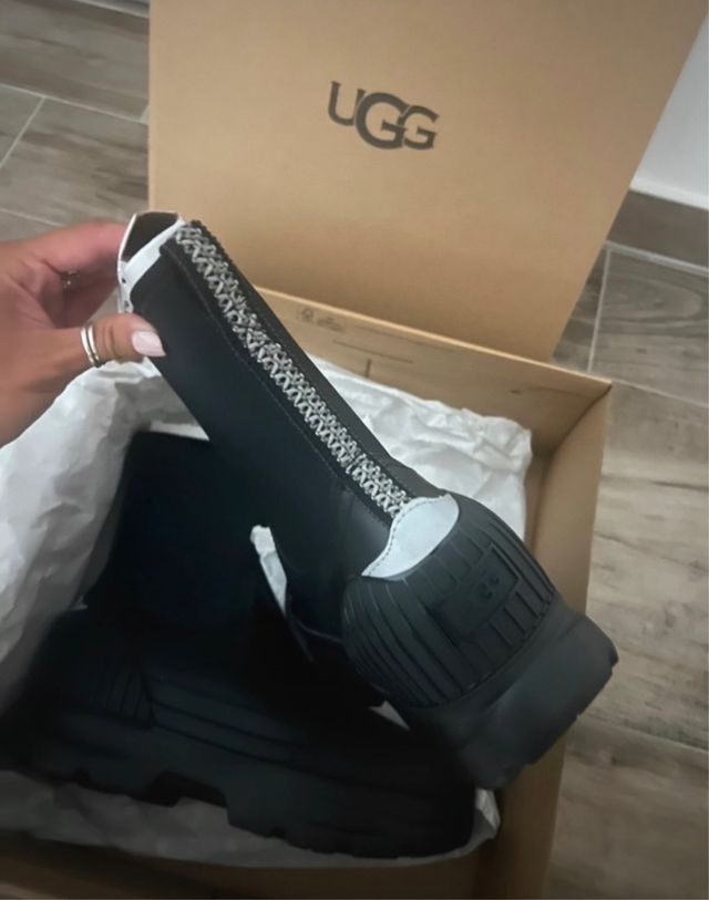 Stivali UGG Neuvel neri