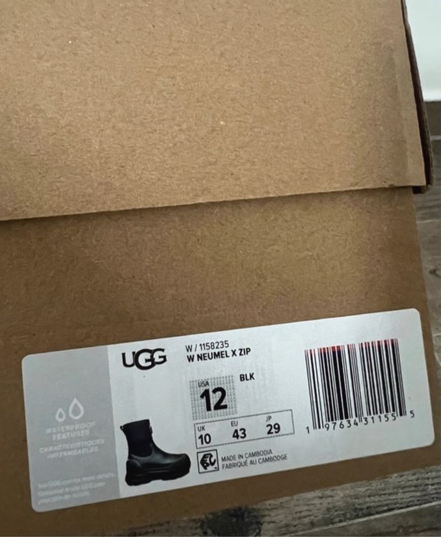 Stivali UGG Neuvel neri