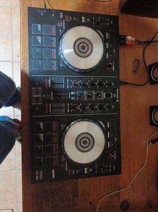 Controlador DJ Pioneer DDJ-SB2