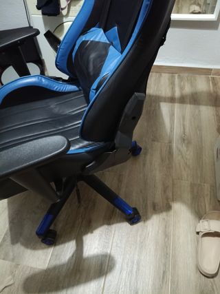 Silla Gamer Azul y Negra