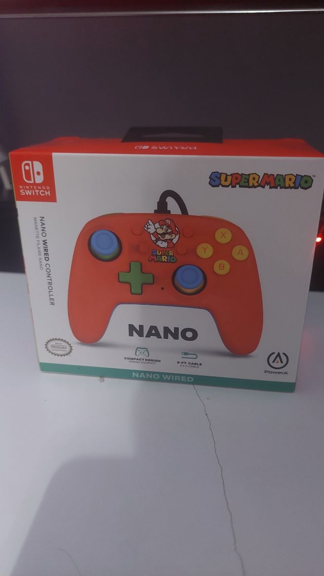 Controle Nintendo Switch Super Mario Nano com Fio
