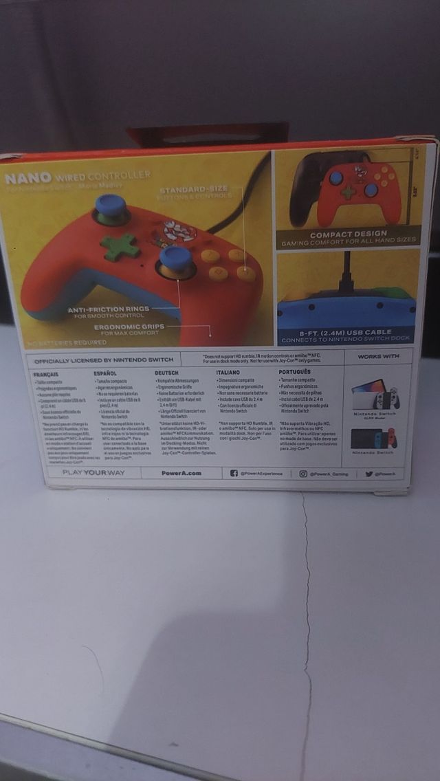 Controle Nintendo Switch Super Mario Nano com Fio