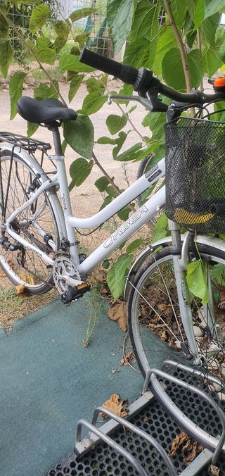 Bicicleta Orbea Paseo con Amortiguación CAMBIO