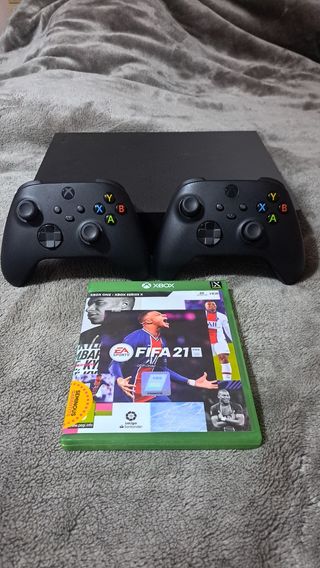 Xbox One X Project scorpio+ FIFA 21+2 mandos
