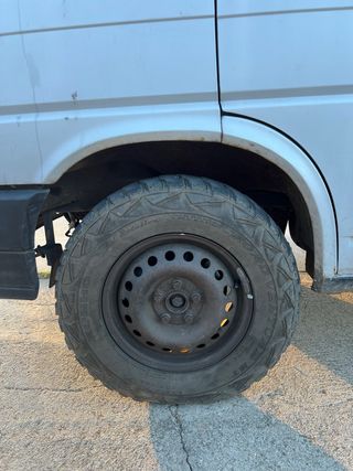 Neumáticos Kumho Road Venture 215/75R15