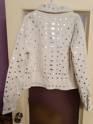 Cazadora vaquera blanca con espejos