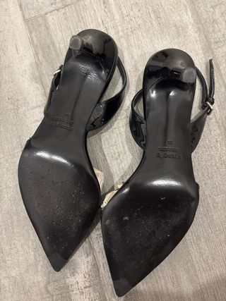 Zapatos de tacón Uterqüe negros
