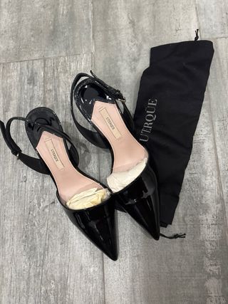 Zapatos de tacón Uterqüe negros