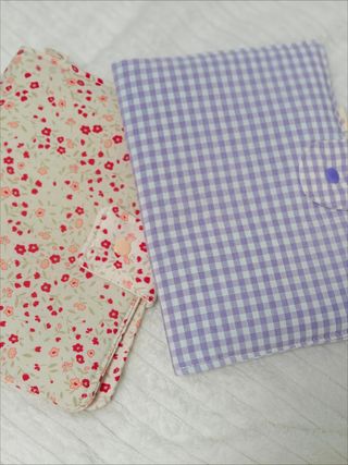 Portadocumentos floral