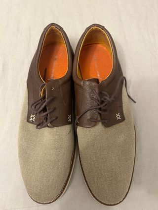Zapatos casuales talla 42