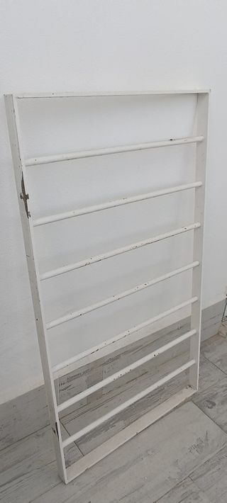 Reja metálica blanca