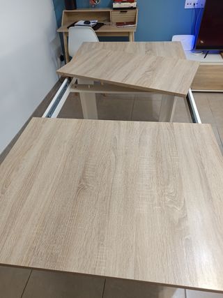 Mesa de comedor extensible de madera