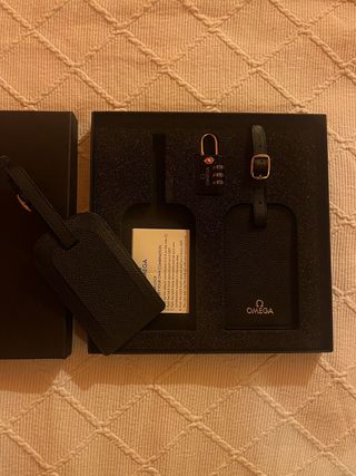 Omega Porta Etichette Bagaglio con Lucchetto