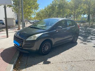Peugeot 3008 2011