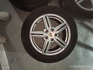 Llantas Porsche Cayenne 92A.
Originales. Ver fotos