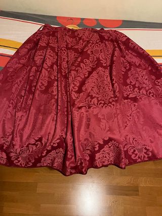 Falda Baturra Roja