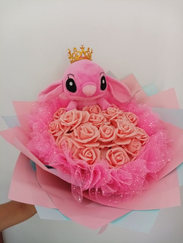 ¡Un ramo que enamora! Ramo de Stitch (1)