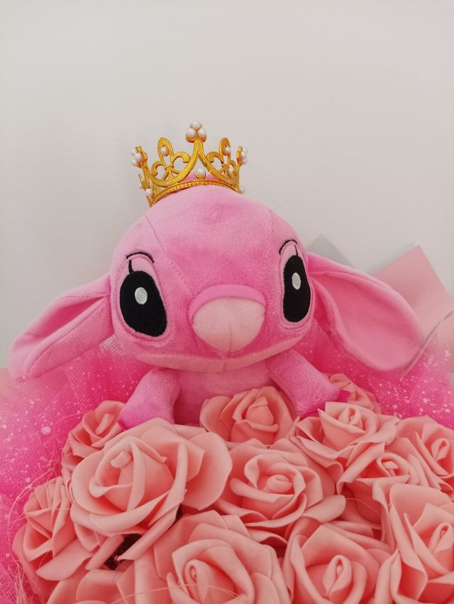 ¡Un ramo que enamora! Ramo de Stitch (1)