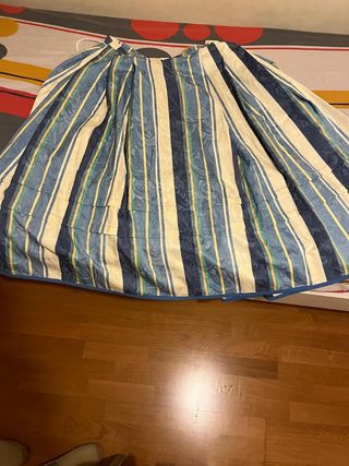 falda baturra azul