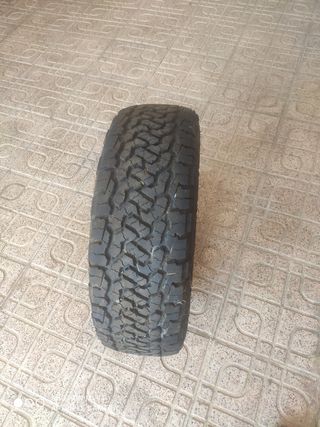2 Ruedas mixtas 60/40 todoterreno nuevas. 235/75 R
