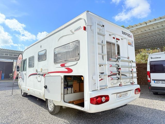 Autocaravana integral Rapido doble cama/Alko