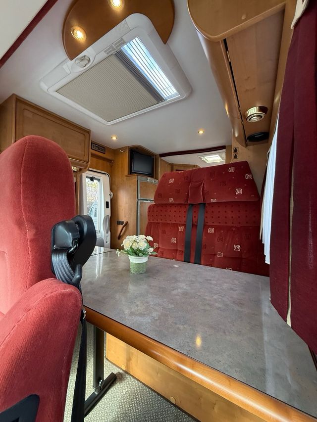 Autocaravana integral Rapido doble cama/Alko