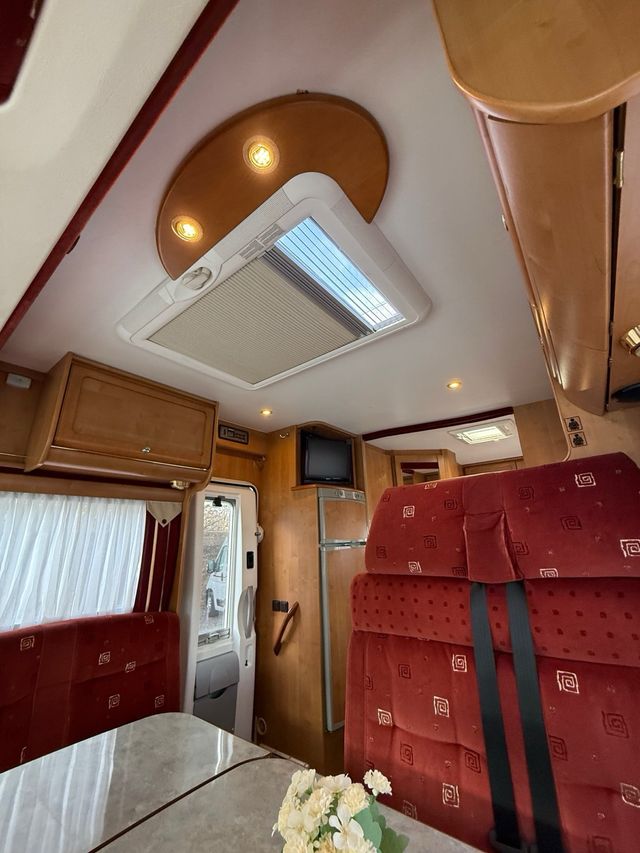 Autocaravana integral Rapido doble cama/Alko