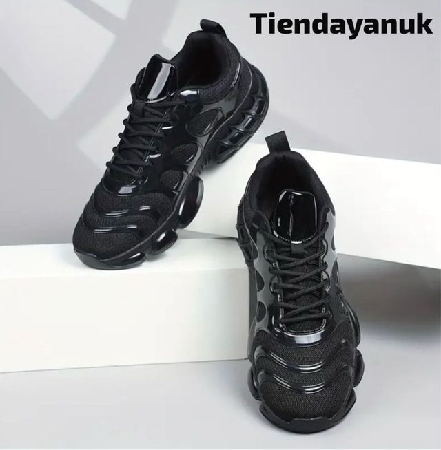 Zapatos de estreno, clase y calidad