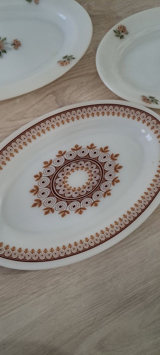 Lote 3 Fuentes Vintage Flores