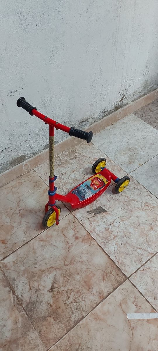 Patinete infantil 3 ruedas Cars