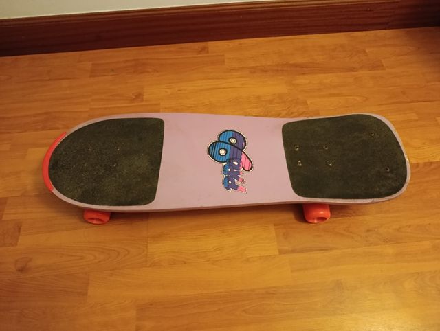 Patinete vintage morado