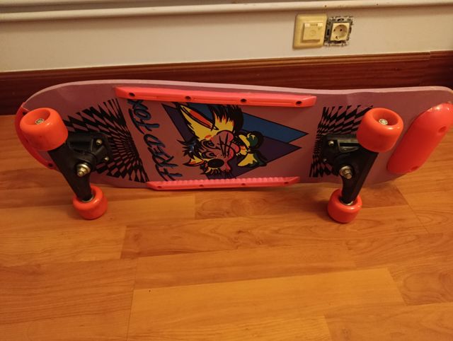 Patinete vintage morado