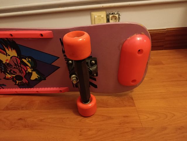 Patinete vintage morado