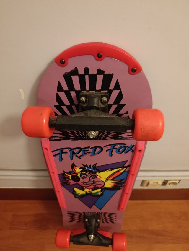 Patinete vintage morado