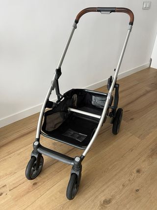 Carrito Uppababy Cruz V2 con capazo y silla