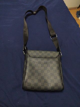 Bandolera Louis Vuitton Negra