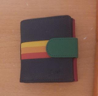 Cartera de piel pequeña multicolor