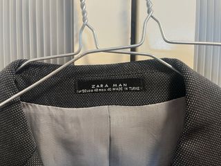 Traje Zara Man plata (chaqueta 50 / pantalón 46)