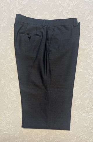 Traje Zara Man plata (chaqueta 50 / pantalón 46)