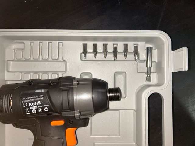 Pistola de Impacto TACK LIFE