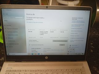 Ordenador portátil HP Pavilion oro rosa