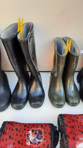 Botas de agua   talla, 45,40,39,33.
