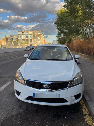 KIA Ceed 2010