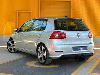 Volkswagen Golf 5 1.6 